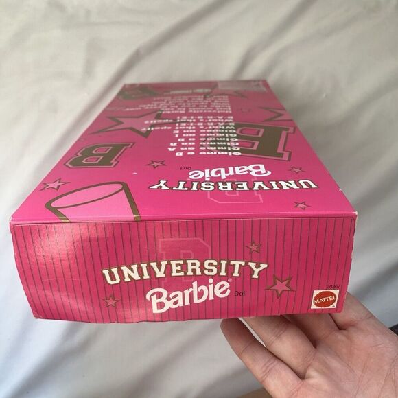 University Barbie Iowa Hawkeyes Special Edition 1996 NEW Mattel 20367 - Picture 12 of 12